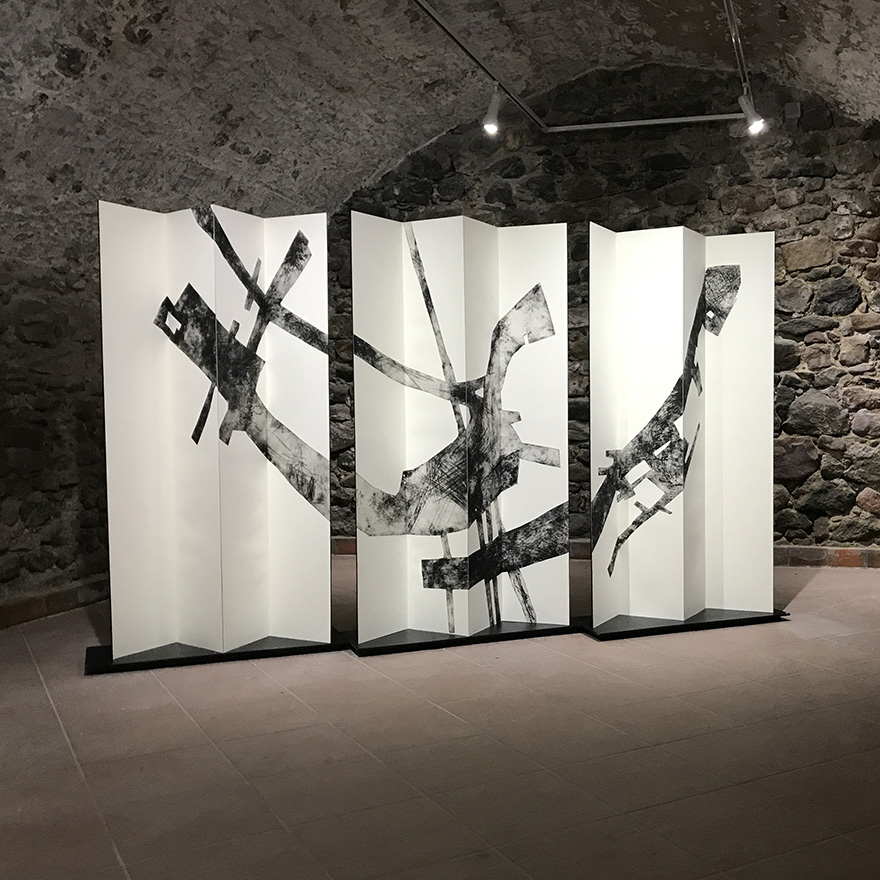 Ausstellung »Flügelnd im Liederwind«<br>von Anja Harms und Eberhard Müller-Fries<br>Galerie im alten Haus, Kunstforum Seligenstadt<br>&nbsp